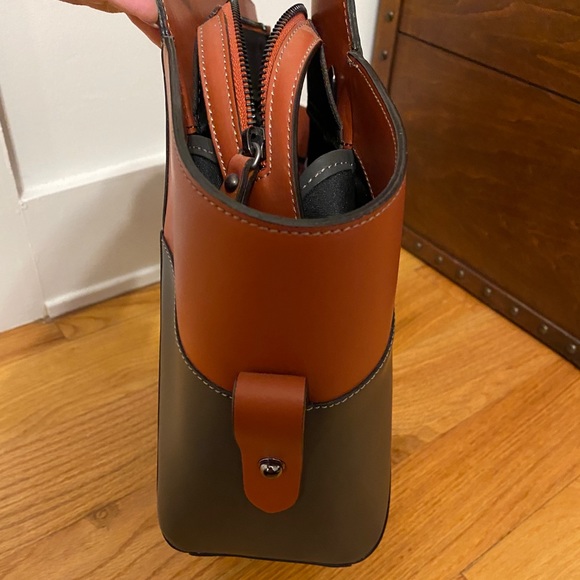 Italian Leather Carry All - Picture 6 of 7